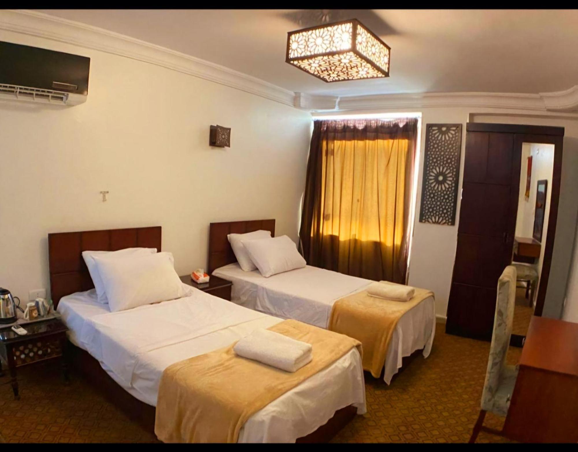 Oscar Pyramids View Hotel Nazlet el-Sîsi Room photo