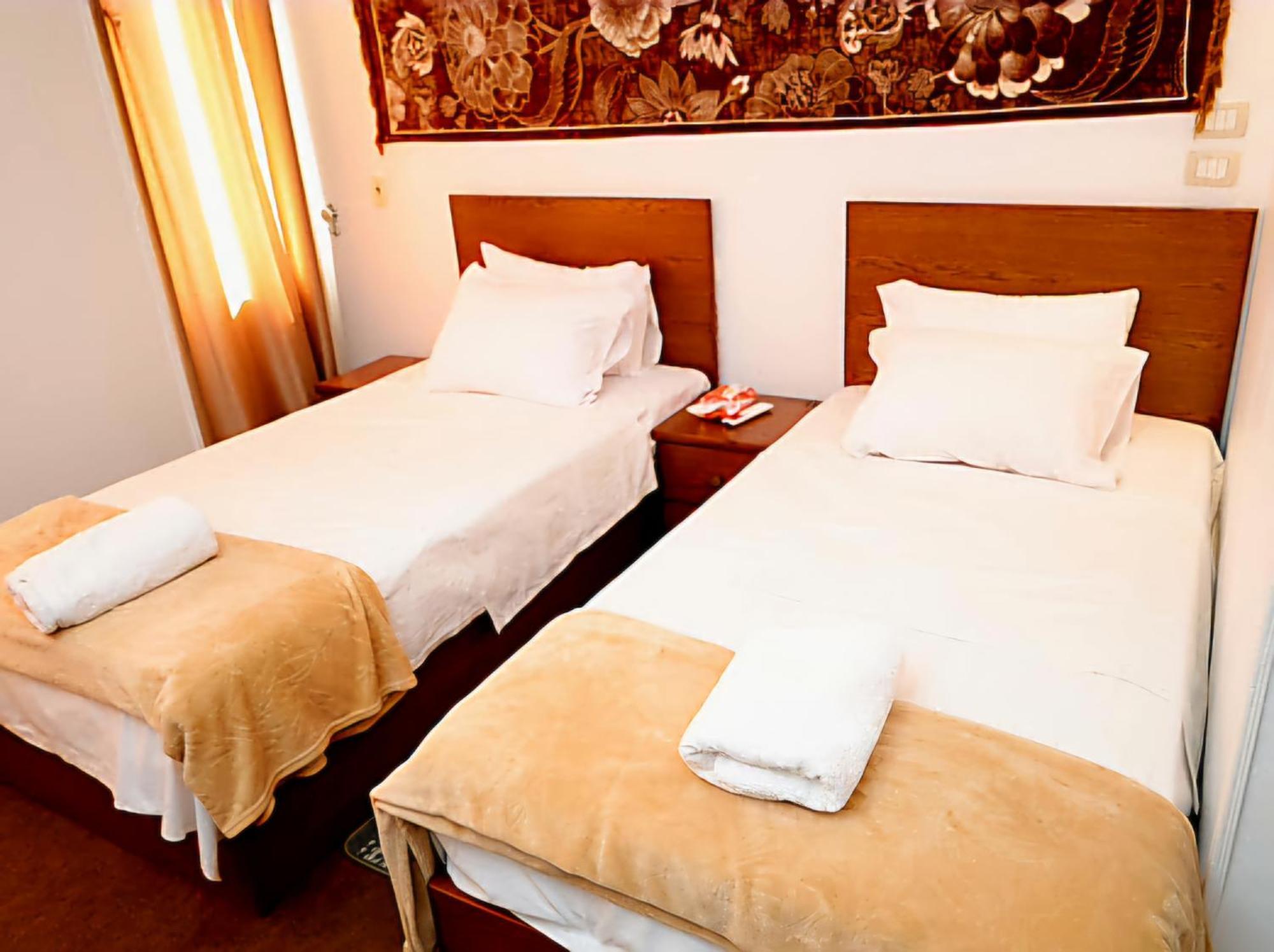 Oscar Pyramids View Hotel Nazlet el-Sîsi Room photo